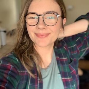 Meet your Posher, Adriane